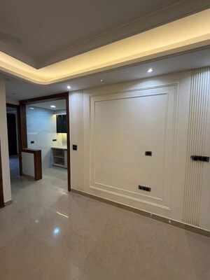 Room in 3 BHK Apartment at Chattarpur – for Rent