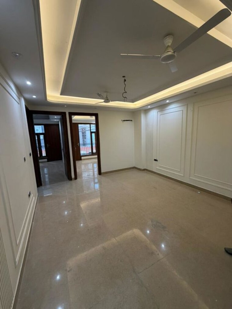 Room, chattarpur 3 Bedroom 6000 Sq.Ft. Apartment In Chattarpur Delhi 10309137