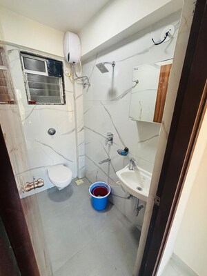 Bathroom in 1 BHK Apartment at Sitesh Pearl Heights, Parel – for Rent