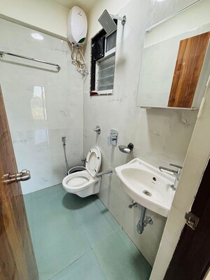 Bathroom in 1 BHK Apartment at Sitesh Pearl Heights, Parel – for Rent