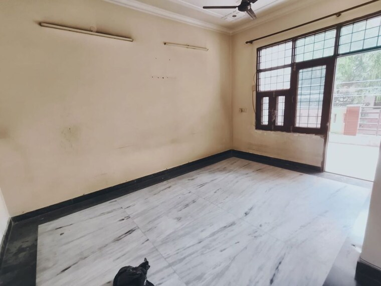 Room, new palam vihar 5 Bedroom 173 Sq.Yd. Independent House In New Palam Vihar Gurgaon 10309188