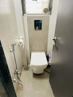 Bathroom in 1 BHK Apartment at Andheri Green Field Towers, Jogeshwari East – for Rent