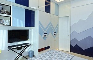 Bathroom in 3 BHK Apartment at Raheja Imperia, Worli – for Rent