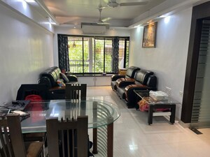 2 BHK Apartment For Rent in Rohan Takshila, Andheri East