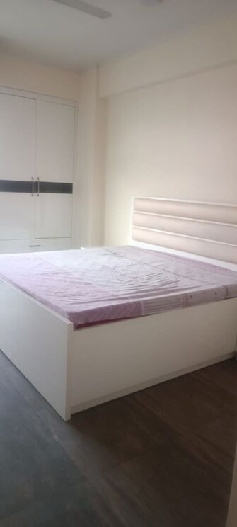 3.5 BHK + Servant Room Apartment For Rent in Gaur City 6th Avenue in Sector 4 Greater Noida, Greater Noida