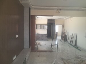 Room in 3 BHK Builder Floor at Nri Layout – for Rent