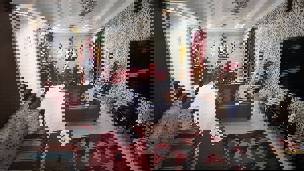 3 BHK + Extra Room 1800 Sq.Ft. Apartment in Siddharth Estates