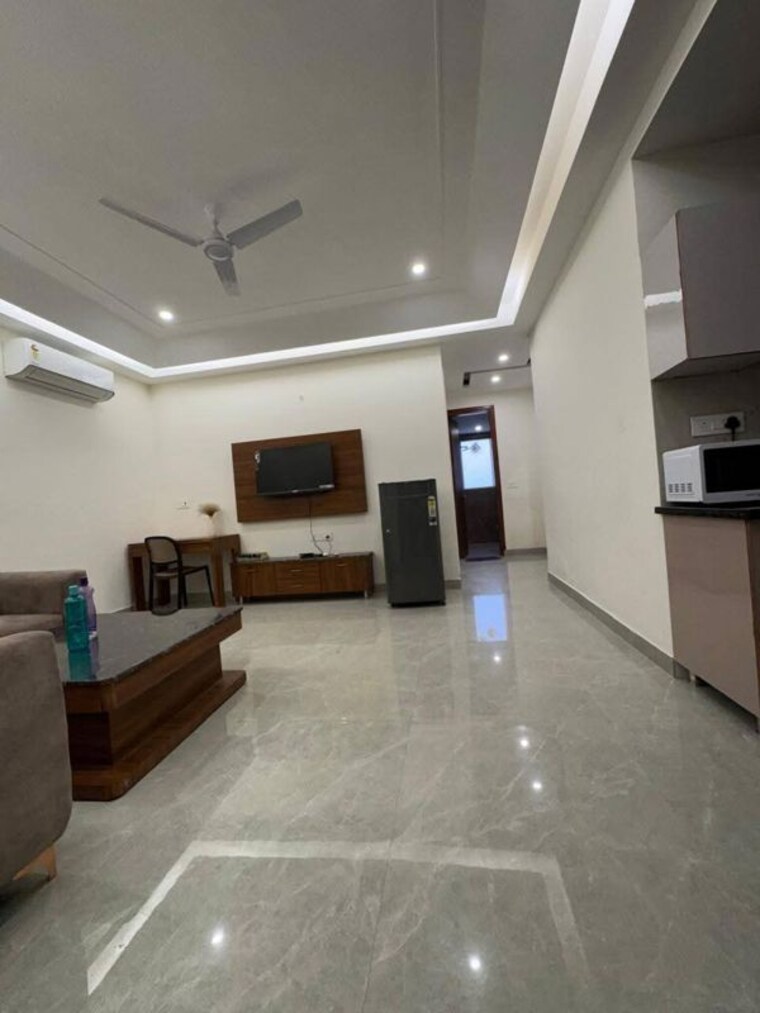  Parking, saket 1 Bedroom 500 Sq.Ft. Builder Floor In Saket Delhi 10309250