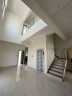 4 BHK + Pooja Room,Servant Room,Study Room,Extra Room,Basement,Store Room Villa For Rent in Kolte Patil R10