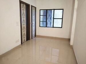 Room in 1 BHK Builder Floor at Saket – for Rent
