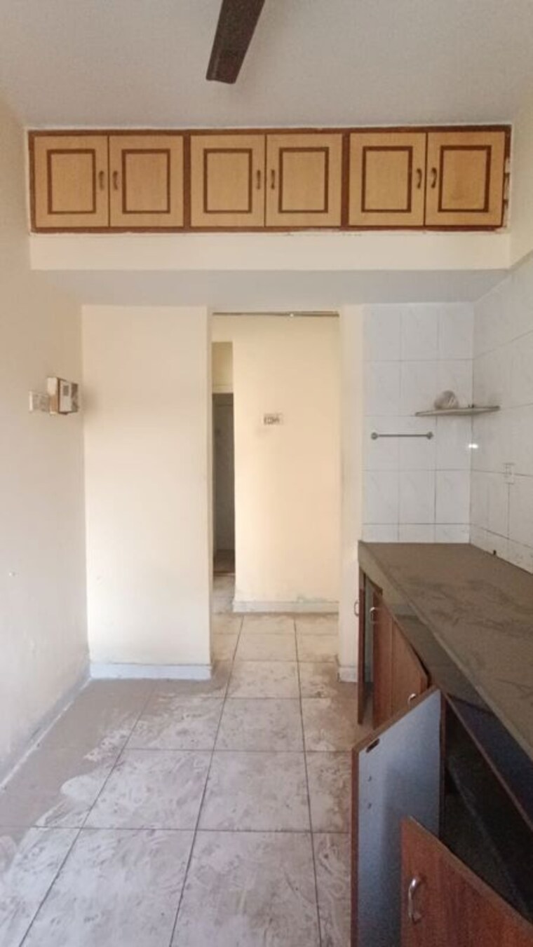 Room, happy-valley 1 Bedroom 450 Sq.Ft. Apartment In Manpada Thane 10309259