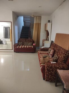 2 BHK + Store Room Apartment For Rent in Shela