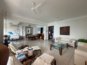 Bedroom in 4 BHK Apartment at Marine Drive – for Sale