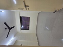 2 BHK Apartment For Rent in Goregaon East