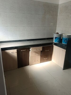 Kitchen in 3.5 BHK Apartment at Nageshwar CHS Somwar Peth, Somwar Peth – for Rent