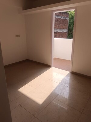 Room in 3.5 BHK Apartment at Nageshwar CHS Somwar Peth, Somwar Peth – for Rent