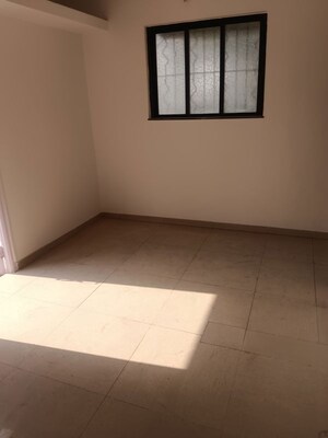 Room in 3.5 BHK Apartment at Nageshwar CHS Somwar Peth, Somwar Peth – for Rent