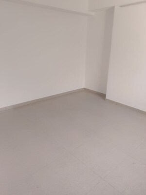 Room in 3.5 BHK Apartment at Nageshwar CHS Somwar Peth, Somwar Peth – for Rent