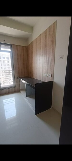 Kitchen in 2 BHK Apartment at Sheth Zuri, Laxmi Nagar – for Rent