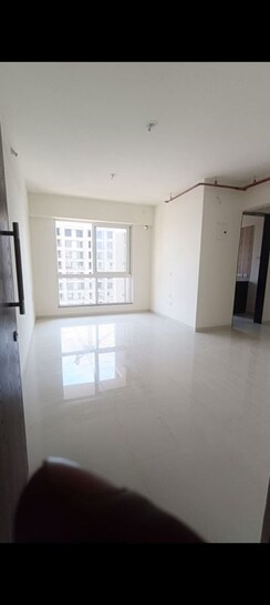 2 BHK Apartment For Rent in Sheth Zuri
