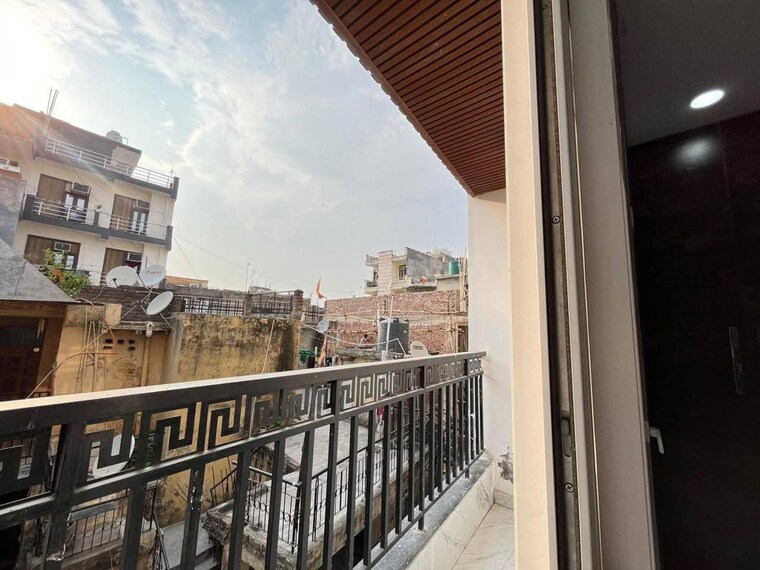 Balcony, saket 1 Bedroom 600 Sq.Ft. Builder Floor In Saket Delhi 10309352