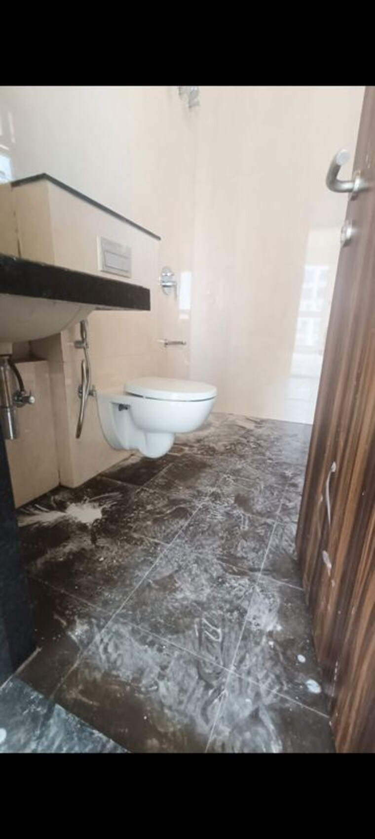 Bathroom, sheth-zuri 3 Bedroom 787 Sq.Ft. Apartment In Laxmi Nagar Thane 10309353