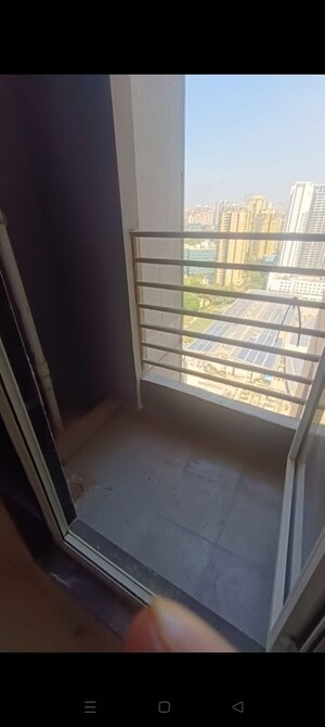Staircase in 3 BHK Apartment at Sheth Zuri, Laxmi Nagar – for Rent