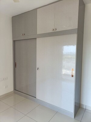 Room in 3 BHK Apartment at Prestige Finsbury Park Regent, Bagaluru – for Rent