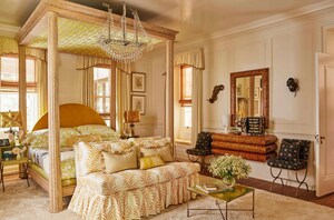 Living Room in 6+ BHK Independent House at Kirti Nagar – for Sale