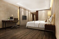 6+ BHK Independent House For Sale in Kirti Nagar