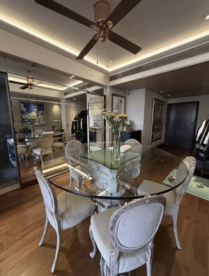 Team Area in 2 BHK Apartment at 71 Las Palmas, Malabar Hill – for Rent