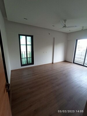 Room in 2 BHK Apartment at Arvind Elan, Kothrud – for Sale