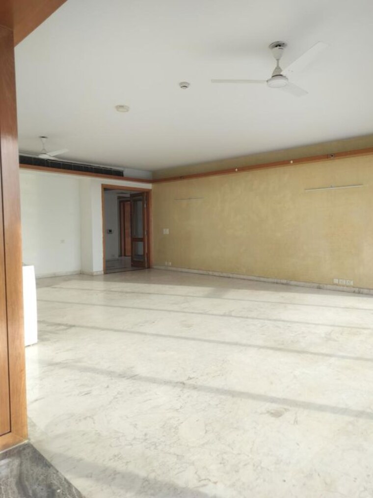 Room, eta i greater noida 3 Bedroom 200 Sq.Mt. Independent House In Eta I Greater Noida Greater Noida 10309465