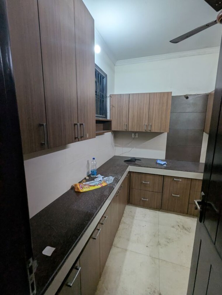 Kitchen, south city 2 3 Bedroom 2250 Sq.Ft. Builder Floor In South City 2 Gurgaon 10309473