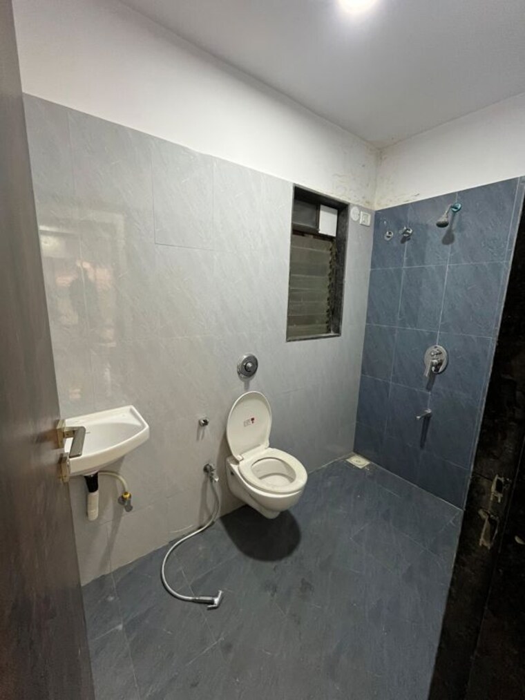 Bathroom, crystal-prime-meridian 2 Bedroom 650 Sq.Ft. Apartment In Ghatkopar East Mumbai 10309483