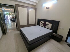 3 BHK + Pooja Room,Servant Room,Study Room,Extra Room,Basement,Store Room Builder Floor For Rent in South City 2