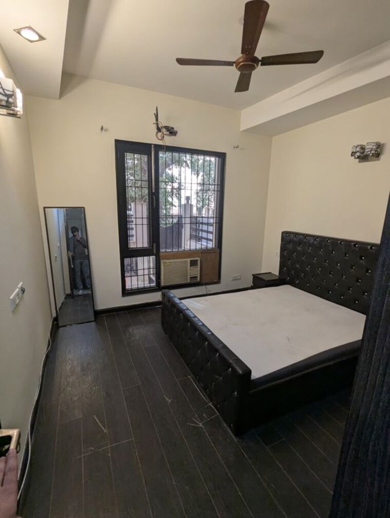 Room, south city 2 3 Bedroom 2150 Sq.Ft. Builder Floor In South City 2 Gurgaon 10309488