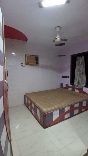Bedroom in 2 BHK Apartment at Indraprastha CHS Malad, Malad East – for Rent