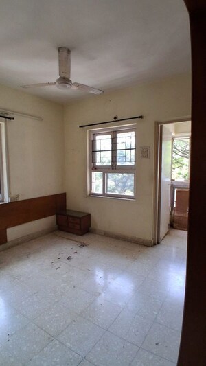 Hall in 2 BHK Apartment at Raheja Township, Malad East – for Rent