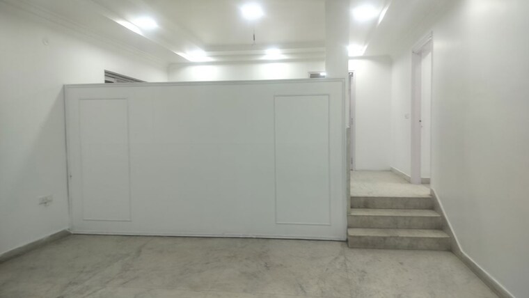 Room, jubilee hills Commercial Office Space 3500 Sq.Ft. In Jubilee Hills Hyderabad 10309520
