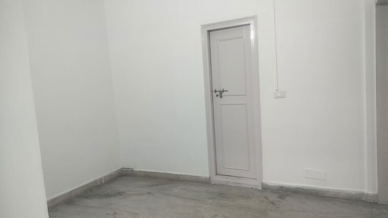 Room, jubilee hills Commercial Office Space 3500 Sq.Ft. In Jubilee Hills Hyderabad 10309520