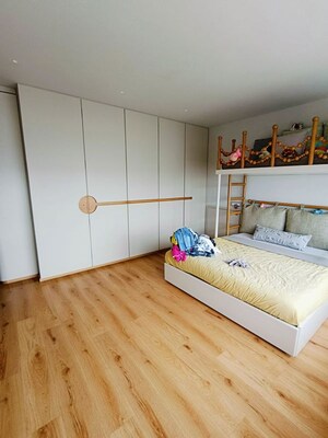 Bedroom in 3 BHK Apartment at Malabar Hill – for Rent