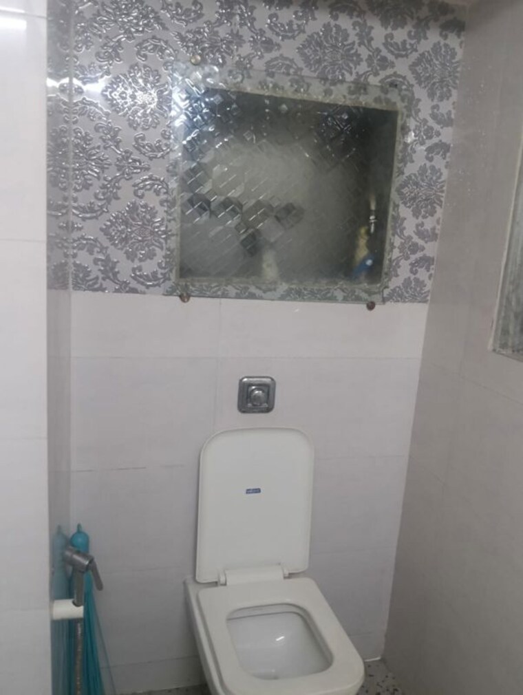 Bathroom, andheri west 2 Bedroom 850 Sq.Ft. Apartment In Andheri West Mumbai 10309557