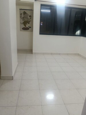 Bedroom in 2 BHK Apartment at Andheri West – for Rent