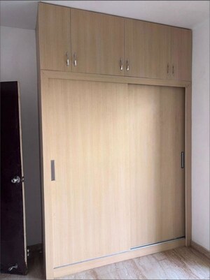 Room in 2 BHK Apartment at Pyramid Elite, Sector 86 – for Rent