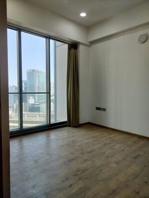 Room in 4 BHK Apartment at Rustomjee Crown, Prabhadevi – for Rent