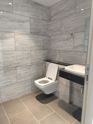 Bathroom in 4 BHK Apartment at Rustomjee Crown, Prabhadevi – for Rent