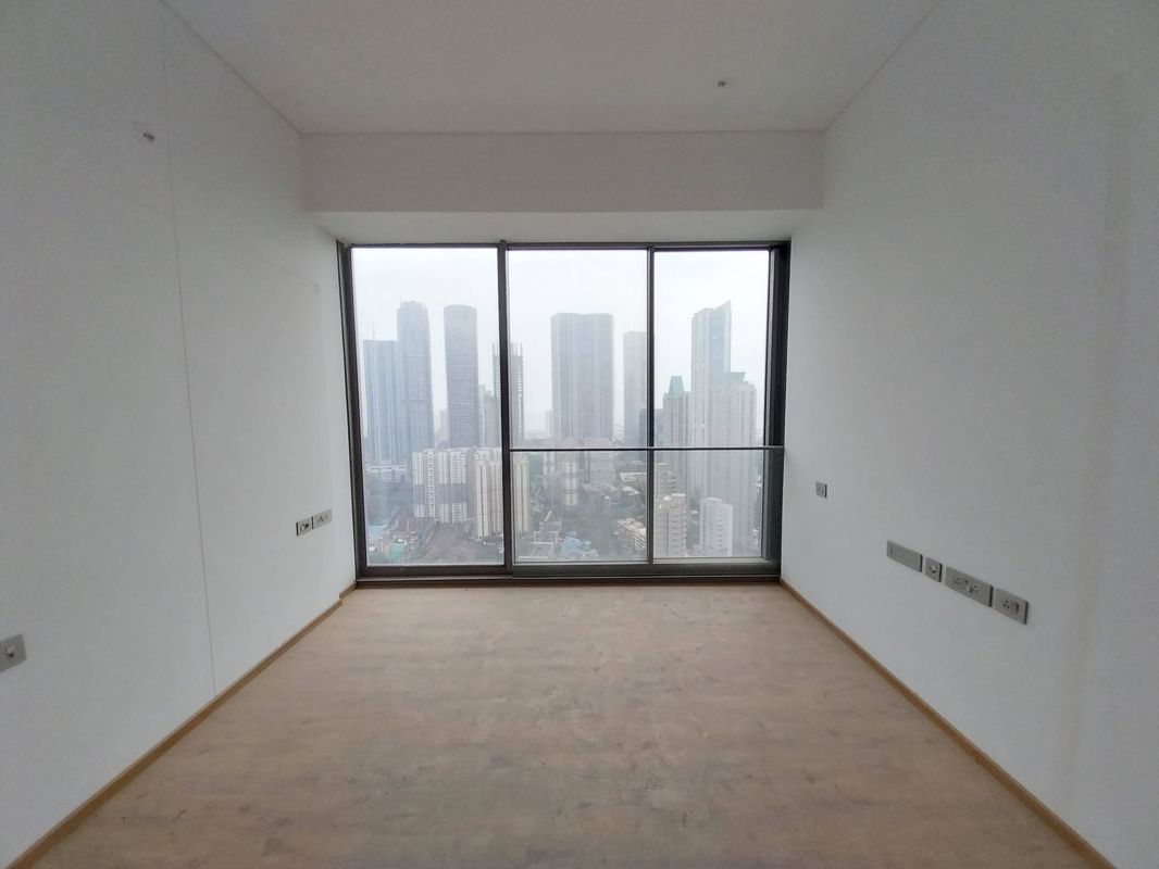 4 BHK + Pooja Room,Servant Room Apartment For Rent in Rustomjee Crown