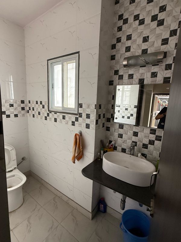 2 BHK + Store Room Builder Floor For Rent in Janakpuri