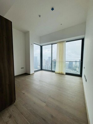 Room in 5 BHK Apartment at Rustomjee Crown, Prabhadevi – for Rent